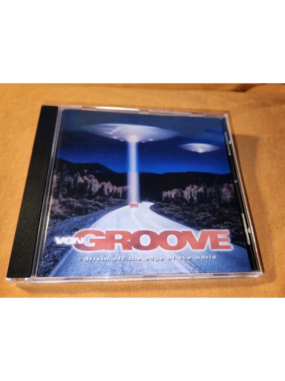 VON GROOVE cd DRIVIN OFF THE EDGE OF THE WORLD 2000 MTM AOR Melodic Hard Rock